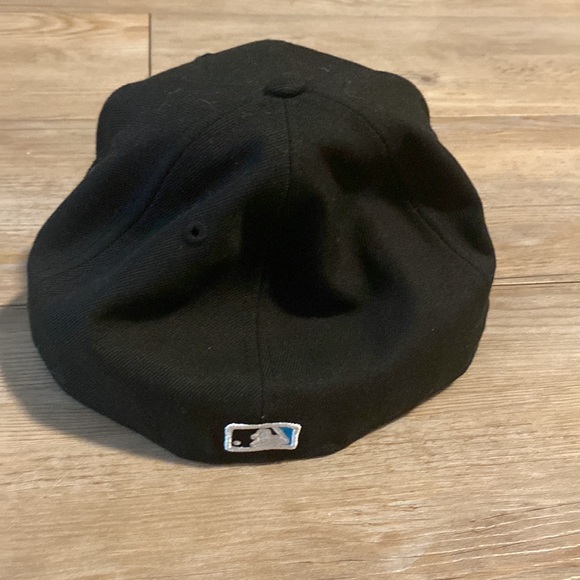 Miami Marlins Baseball Cap - Picture 3 of 5